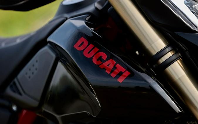 2026 Ducati Hypermotard 698 Mono Nera