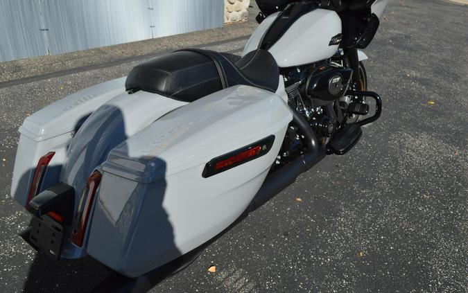 FLTRX 2025 Road Glide™