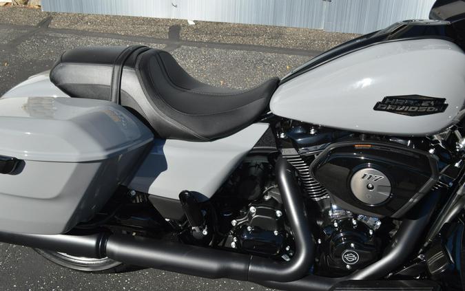FLTRX 2025 Road Glide™