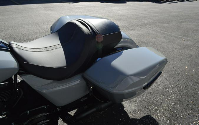 FLTRX 2025 Road Glide™