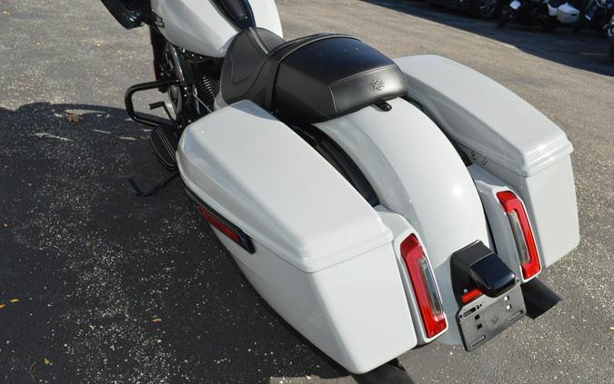 FLTRX 2025 Road Glide™