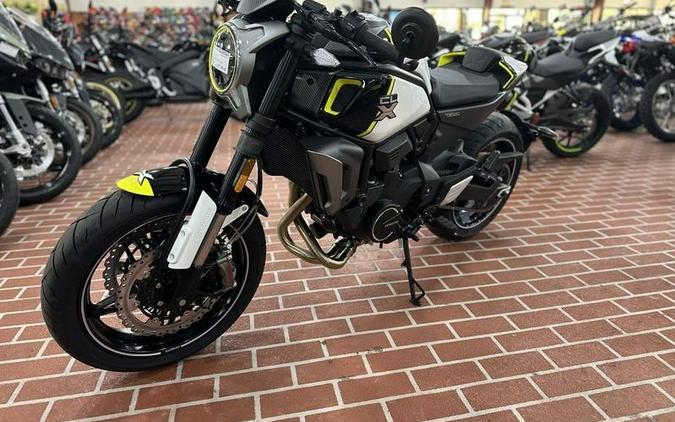 2023 CFMoto 700CL-X Sport