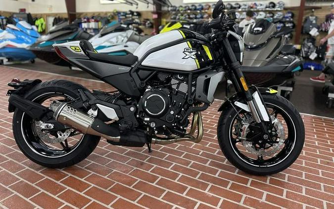 2023 CFMoto 700CL-X Sport