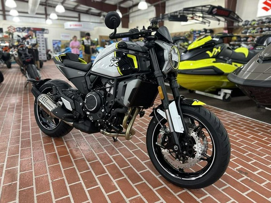 2023 CFMoto 700CL-X Sport