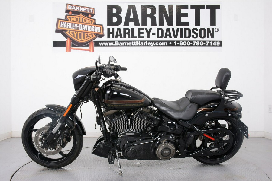 2016 Harley-Davidson FXSE CVO™ Pro Street Breakout