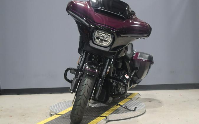 2025 Harley-Davidson CVO Street Glide FLHXSE