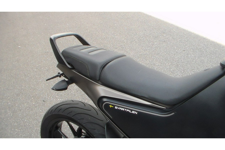 2022 Husqvarna Motorcycles Svartpilen 401