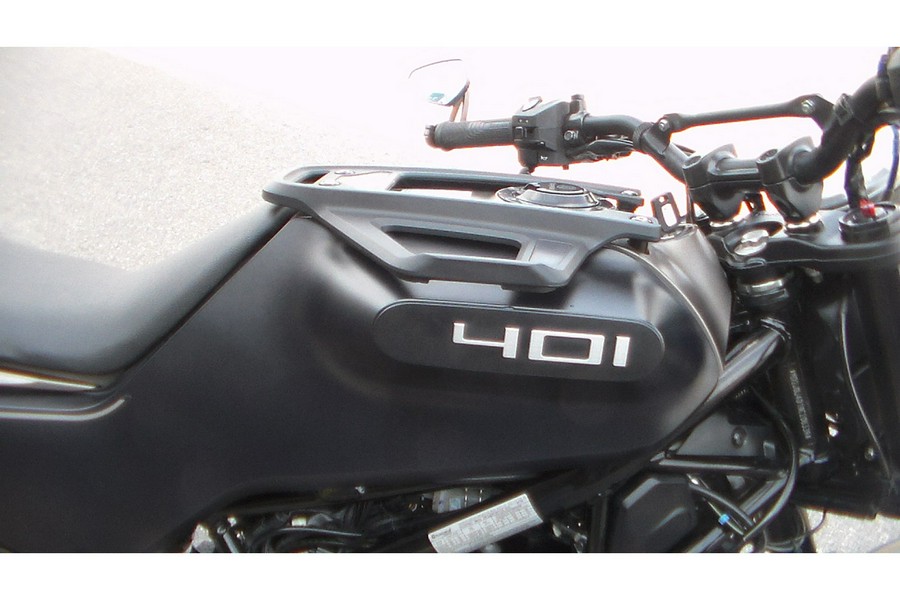 2022 Husqvarna Motorcycles Svartpilen 401