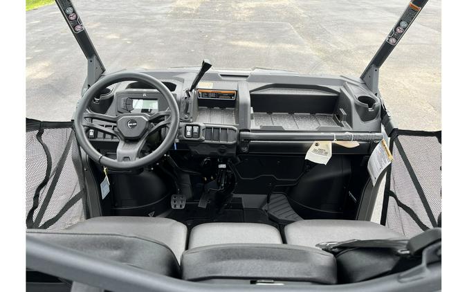 2025 Can-Am SSV DEF DPS 62 HD9 BK 25