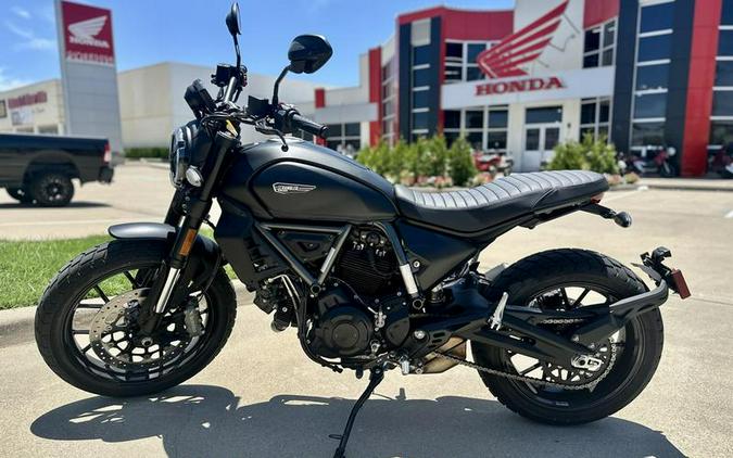 2025 Ducati Scrambler Icon Dark