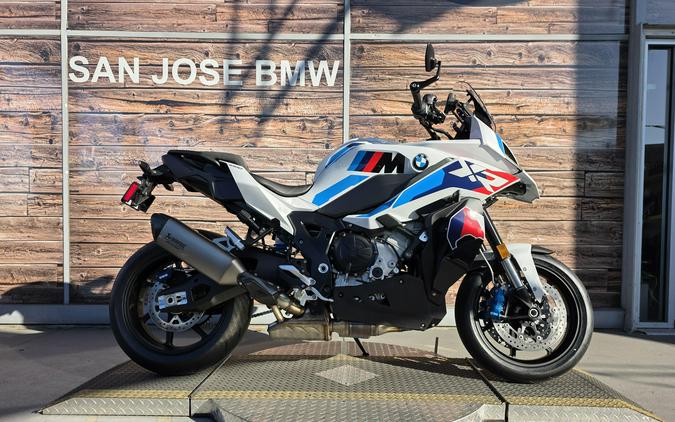 2026 BMW M 1000 XR