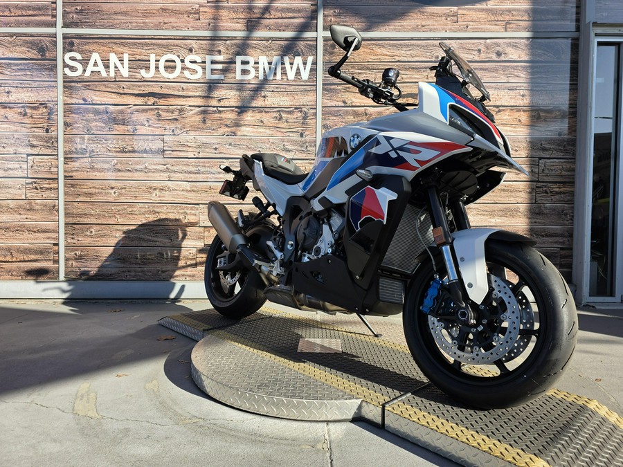 2026 BMW M 1000 XR