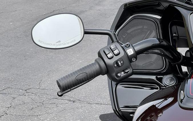 2026 Indian Motorcycle® Indian Challenger 125th Anniversary Edition 125th Anniversary Red with Blac