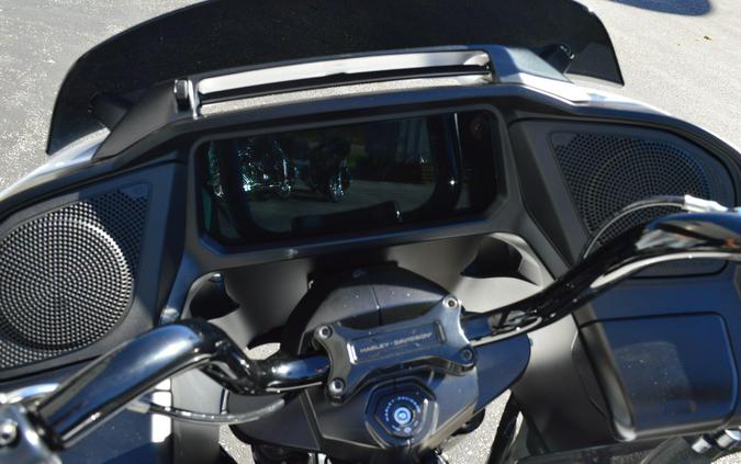 FLTRX 2025 Road Glide™