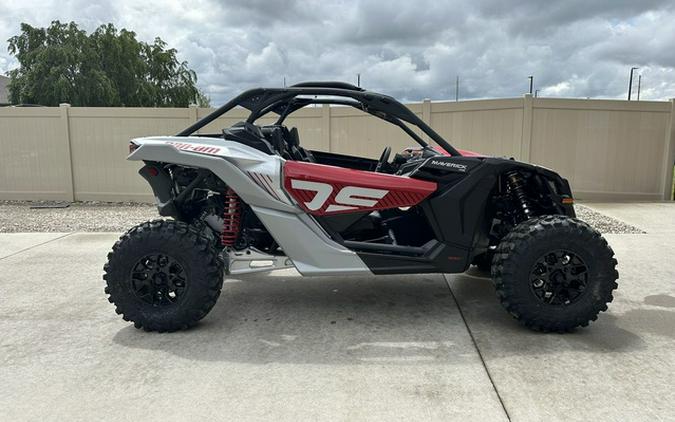 2024 Can-Am Maverick X3 DS Turbo Fiery Red & Hyper Silver