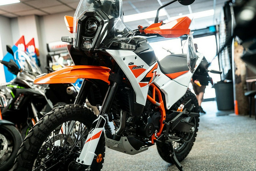 2025 KTM Adventure 390 R