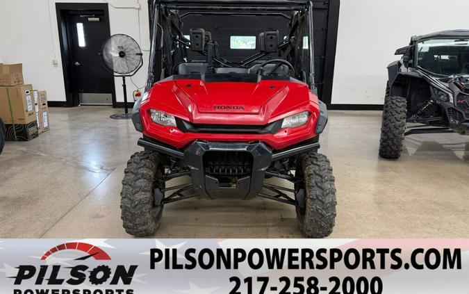 2025 Honda Pioneer 1000-6 Crew Deluxe