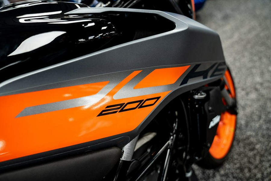 2023 KTM 200 Duke