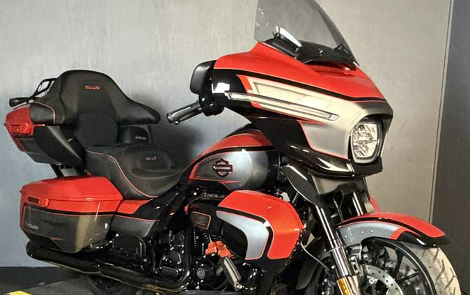 2026 Harley-Davidson® CVO Street Glide Limited FLHXLSE CITRUS HEAT