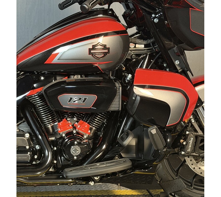 2026 Harley-Davidson® CVO Street Glide Limited FLHXLSE CITRUS HEAT