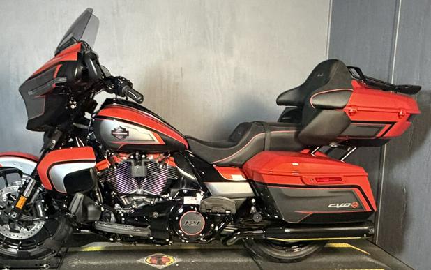 2026 Harley-Davidson® CVO Street Glide Limited FLHXLSE CITRUS HEAT