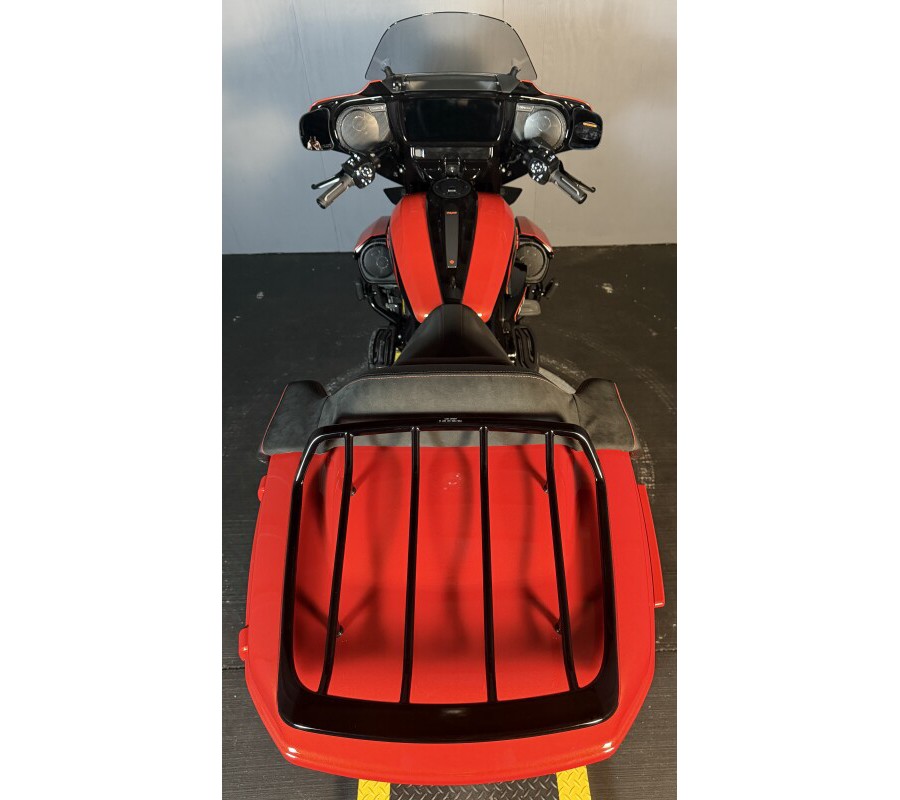 2026 Harley-Davidson® CVO Street Glide Limited FLHXLSE CITRUS HEAT