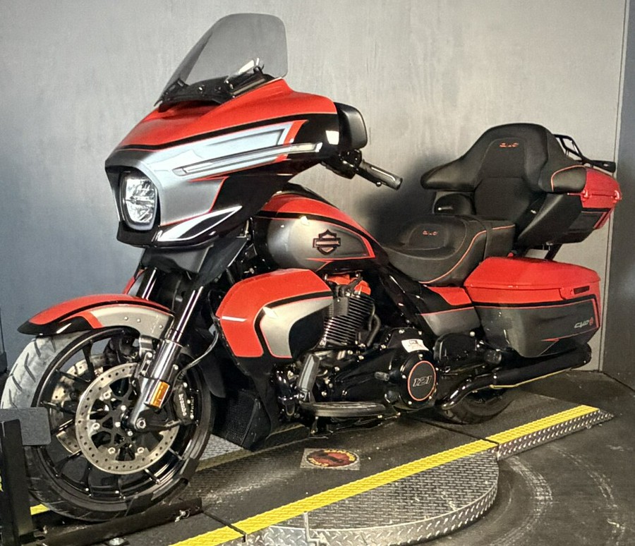 2026 Harley-Davidson® CVO Street Glide Limited FLHXLSE CITRUS HEAT