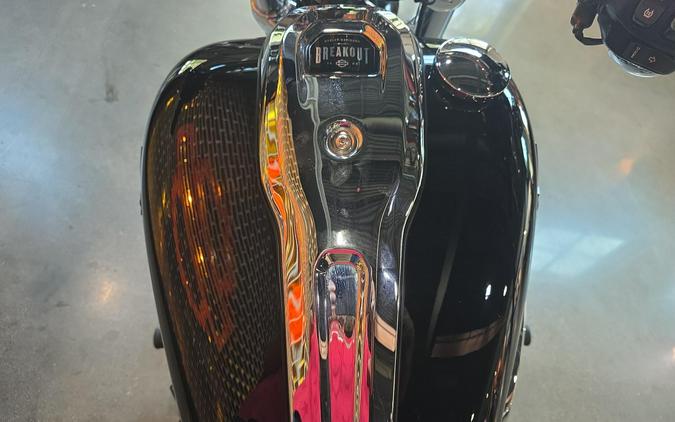 Harley-Davidson® Breakout™ 2025