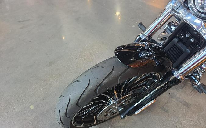 Harley-Davidson® Breakout™ 2025