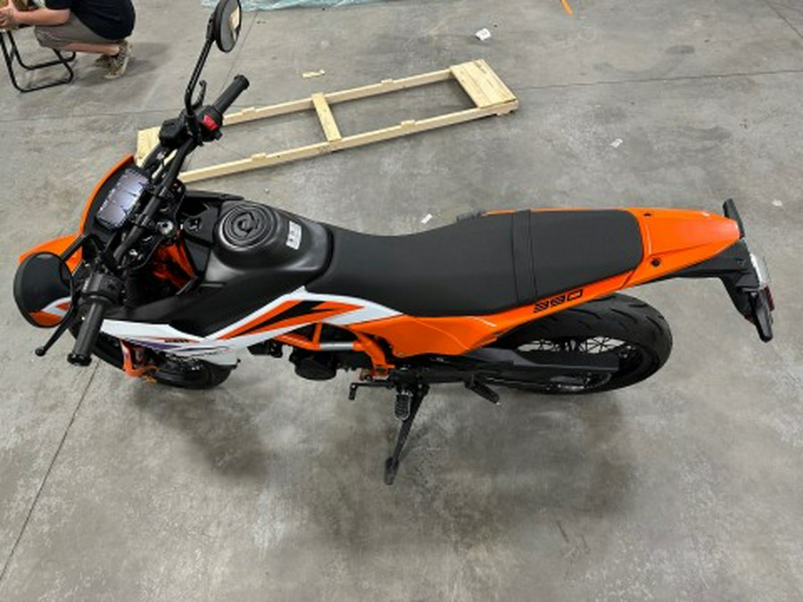 2026 KTM 390 SMC R