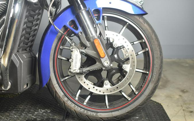 2022 Indian Motorcycle Challenger Blue