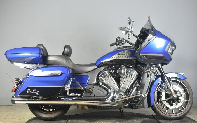 2022 Indian Motorcycle Challenger Blue
