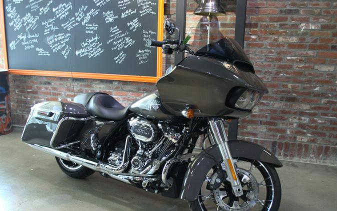 2023 Harley-Davidson® Road Glide® Special Gray Haze