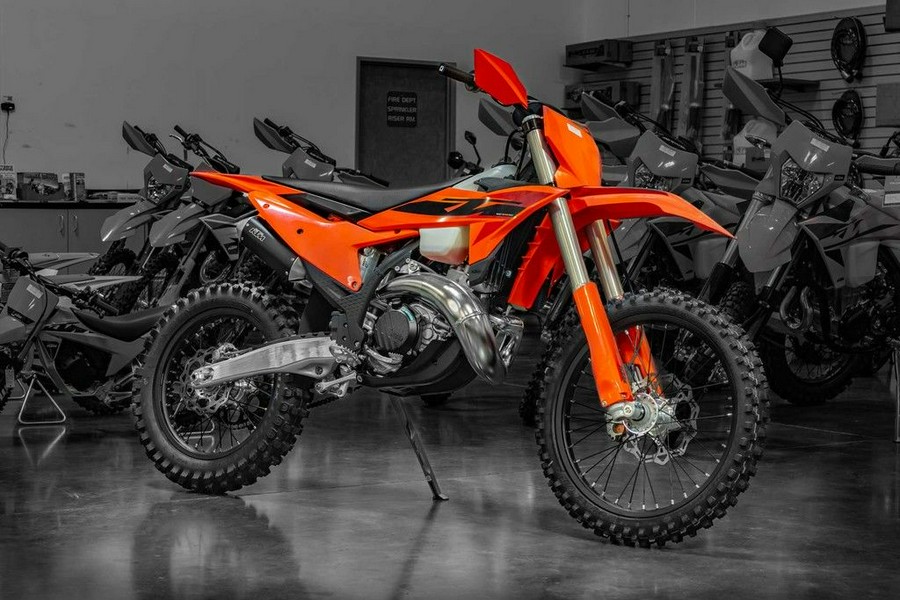 2025 KTM 300 XC