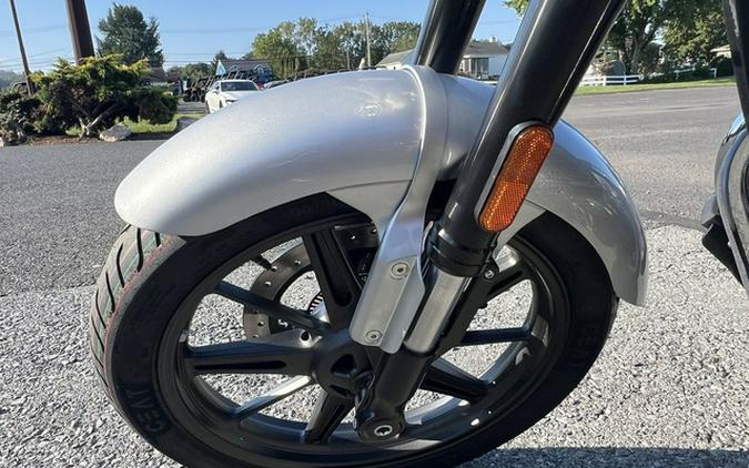 2024 Royal Enfield Super Meteor 650 Interstellar Grey