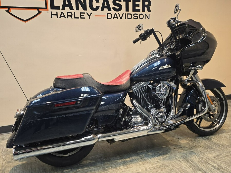 2016 Harley-Davidson® Road Glide® Special Cosmic Blue Pearl FLTRXS