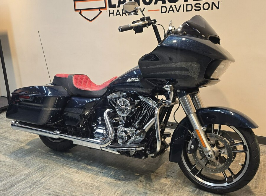 2016 Harley-Davidson® Road Glide® Special Cosmic Blue Pearl FLTRXS