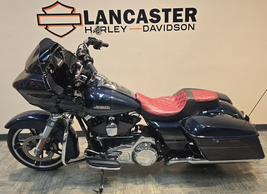 2016 Harley-Davidson® Road Glide® Special Cosmic Blue Pearl FLTRXS