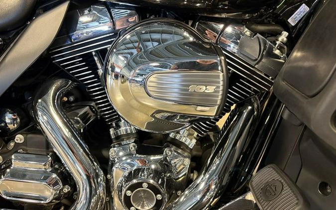 2016 Harley-Davidson FLHTKL - Ultra Limited Low