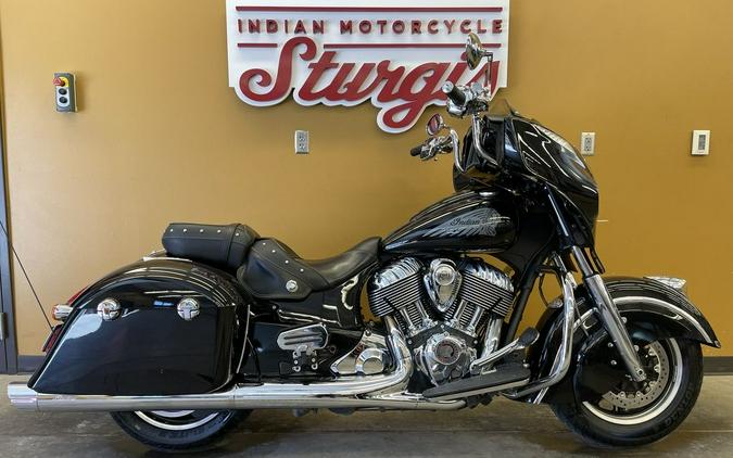 2017 Indian Motorcycle® Chieftain® Thunder Black Pearl