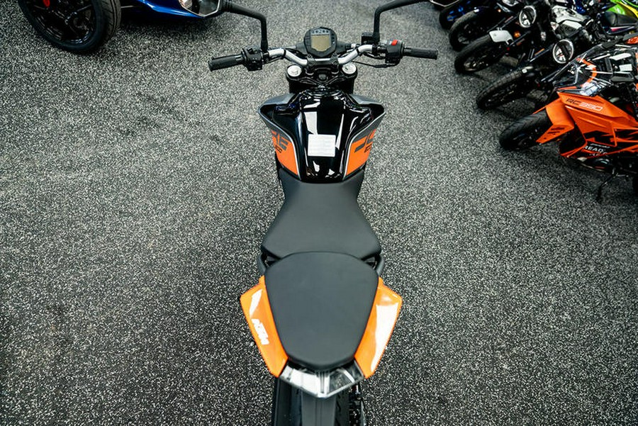 2023 KTM 200 Duke