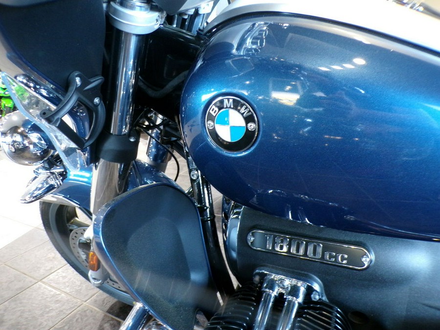 2023 BMW R 18 Transcontinental Gravity Blue Metallic