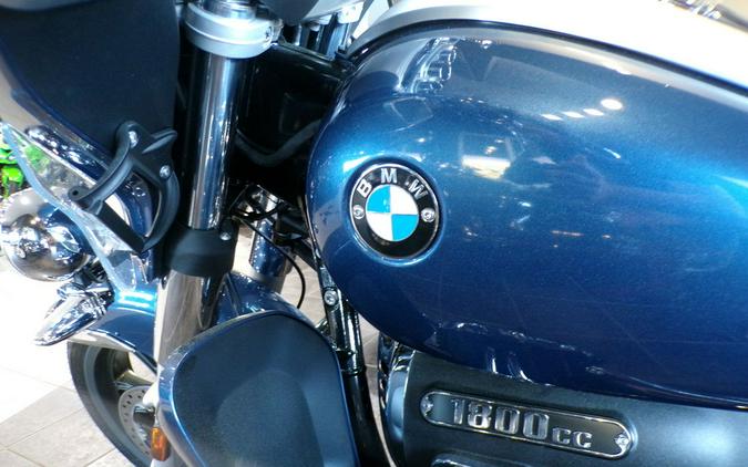 2023 BMW R 18 Transcontinental Gravity Blue Metallic