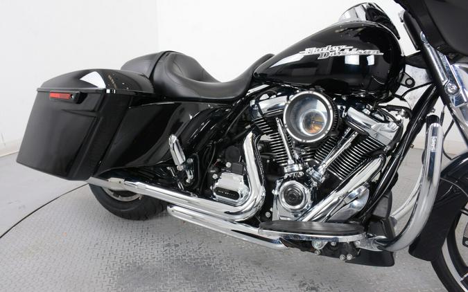 2017 Harley-Davidson FLHX Street Glide®