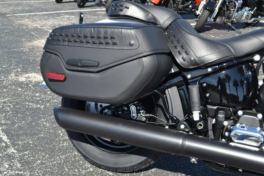 2025 Harley-Davidson® Heritage Classic - FLHC