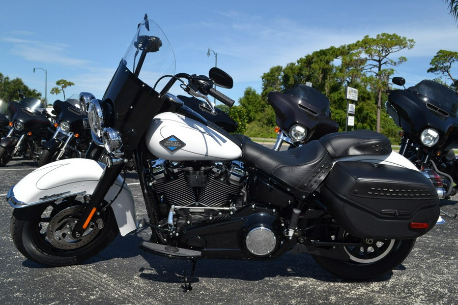 2025 Harley-Davidson® Heritage Classic - FLHC