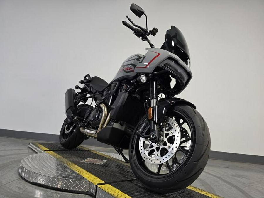 2025 Harley-Davidson® RA1250ST - Pan America® 1250 ST
