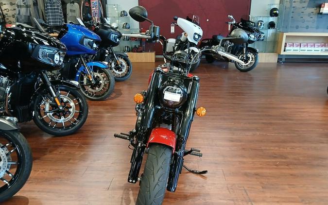 2022 Indian Chief Bobber Ruby Metallic
