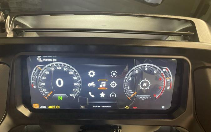 2025 Harley-Davidson® FLTRX - Road Glide®