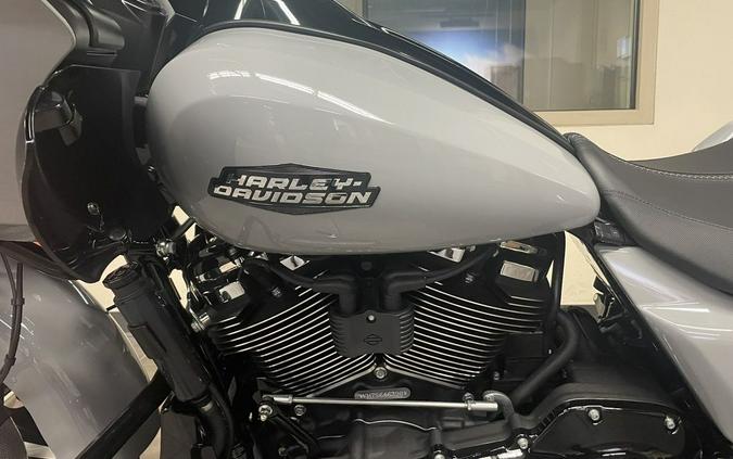 2025 Harley-Davidson® FLTRX - Road Glide®